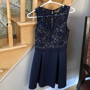 Great condition - semi-formal party dress